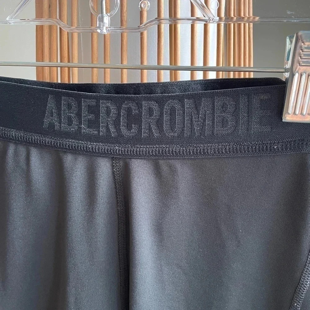Abercrombie leggings mesh details / size xs - Picture 2 of 6